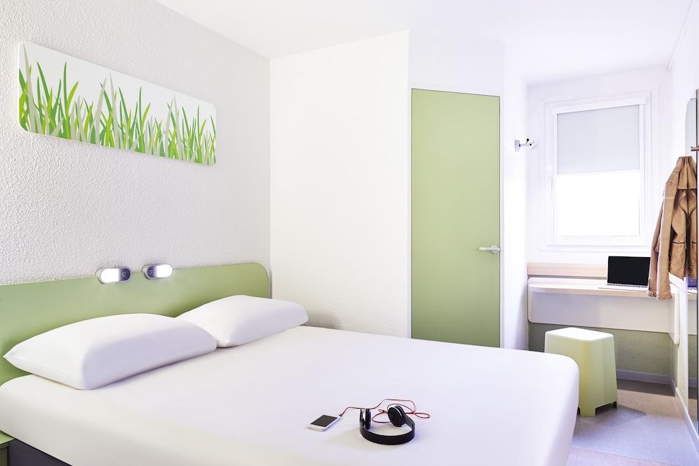Ibis Budget Sisteron Bagian luar foto