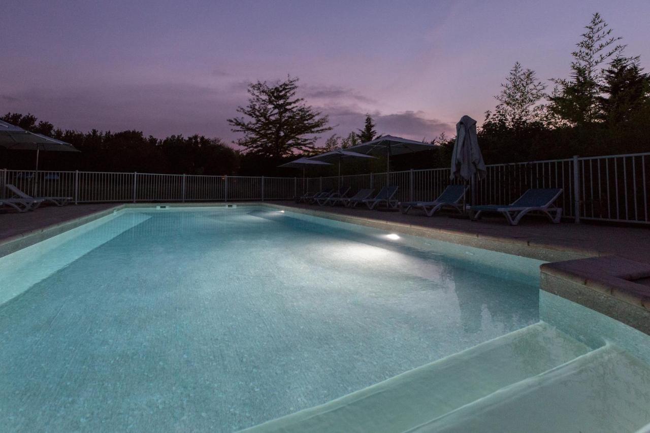 Ibis Budget Sisteron Bagian luar foto